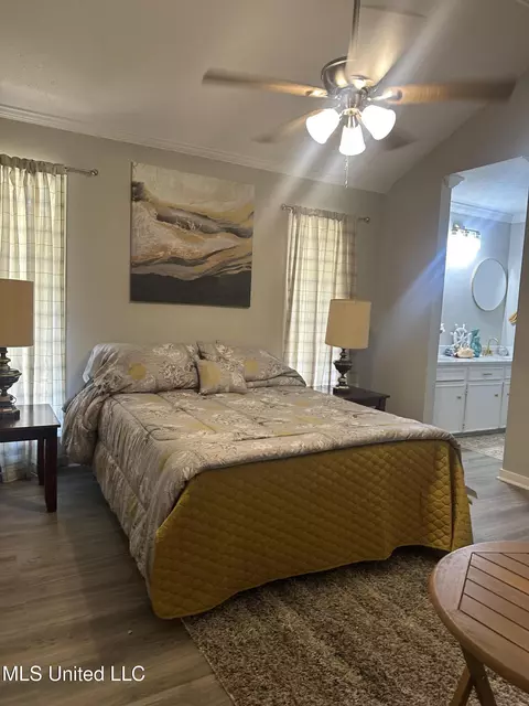 Bedroom - 909 Brookford Ct, Jackson, MS 39212 photo 6 of 21