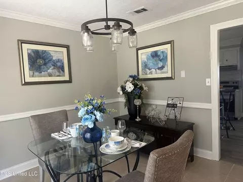 Dining - 909 Brookford Ct, Jackson, MS 39212 photo 7 of 7