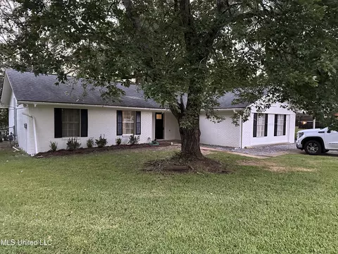Exterior - 909 Brookford Ct, Jackson, MS 39212 photo 2 of 4