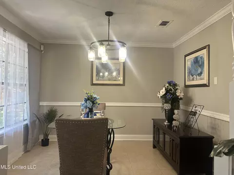 Dining - 909 Brookford Ct, Jackson, MS 39212 photo 2 of 7