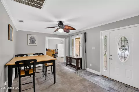 Entry Way - 14916 Dismuke Dr, Biloxi, MS 39532 photo 2 of 3