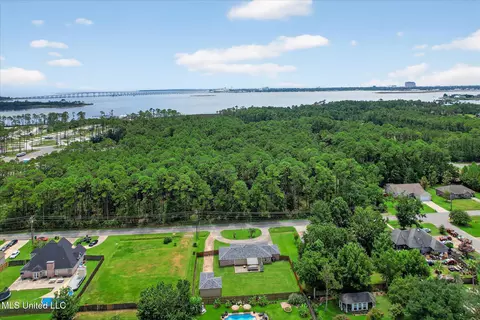 View/Area - 14916 Dismuke Dr, Biloxi, MS 39532 photo 5 of 10