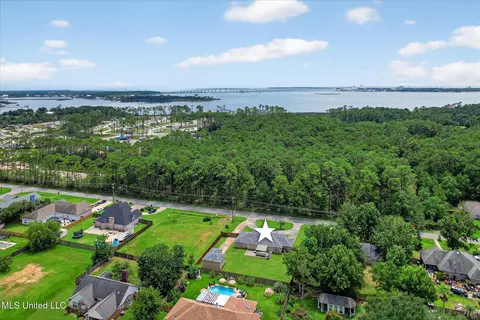 View/Area - 14916 Dismuke Dr, Biloxi, MS 39532 photo 8 of 10