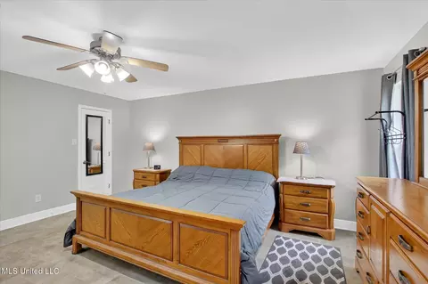 Bedroom - 14916 Dismuke Dr, Biloxi, MS 39532 photo 2 of 4