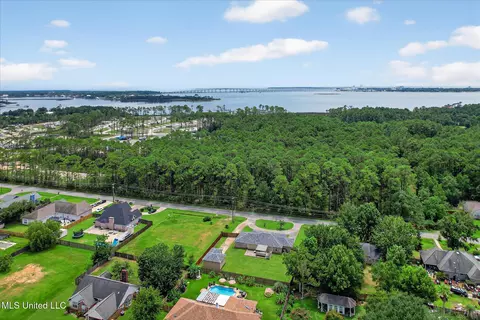 View/Area - 14916 Dismuke Dr, Biloxi, MS 39532 photo 7 of 10
