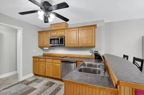 Kitchen - 14916 Dismuke Dr, Biloxi, MS 39532 photo 2 of 5