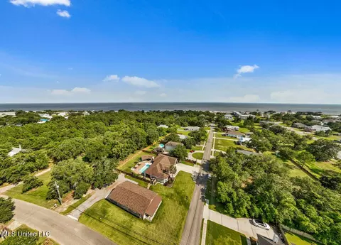 205 S Lang Ave, Long Beach, MS 39560 photo 40