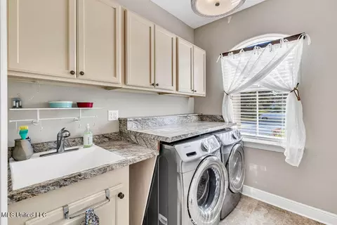 205 S Lang Ave, Long Beach, MS 39560 photo 38