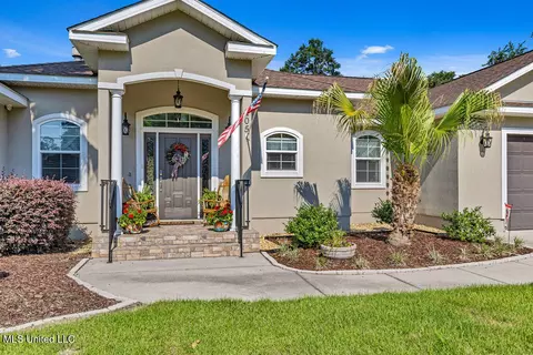 205 S Lang Ave, Long Beach, MS 39560 photo 2