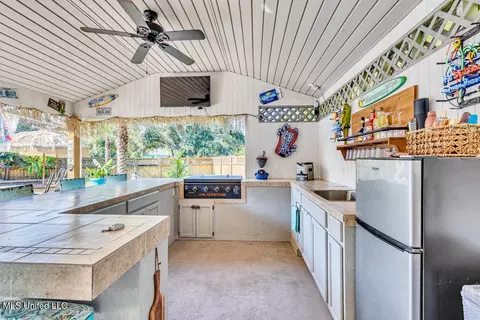 205 S Lang Ave, Long Beach, MS 39560 photo 10
