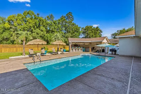205 S Lang Ave, Long Beach, MS 39560 photo 6
