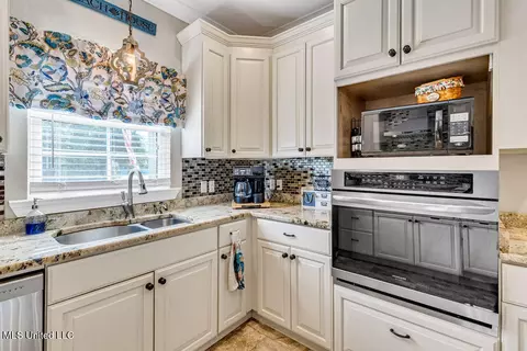 205 S Lang Ave, Long Beach, MS 39560 photo 19