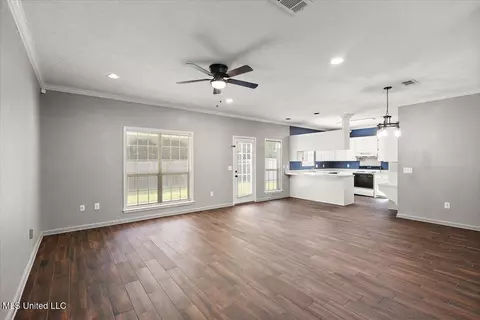 210 Garden Dr, Brandon, MS 39042 photo 7