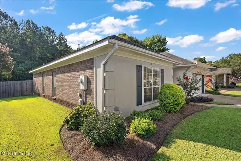 210 Garden Dr, Brandon, MS 39042 photo 3