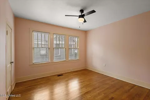 Bedroom - 1054 Madison St, Jackson, MS 39202 photo 6 of 6