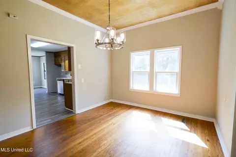 Dining - 2637 Bill Lofton, Mccall Creek, MS 39647 photo 1 of 2