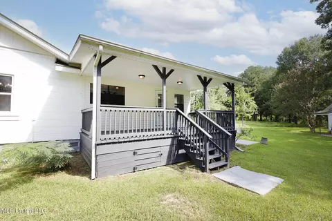 Exterior - 2637 Bill Lofton, Mccall Creek, MS 39647 photo 7 of 13