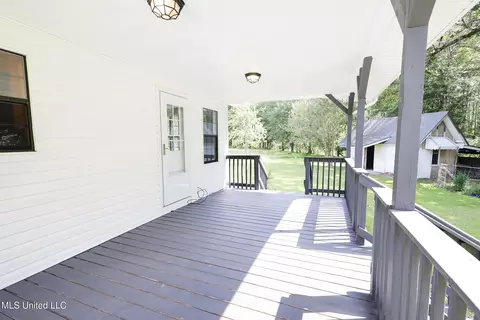 Exterior - 2637 Bill Lofton, Mccall Creek, MS 39647 photo 6 of 13
