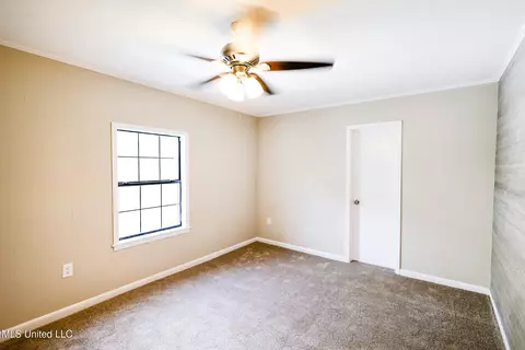 Bedroom - 2637 Bill Lofton, Mccall Creek, MS 39647 photo 2 of 3