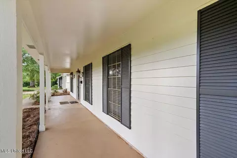 110 Parkway Dr, Jackson, MS 39211 photo 4