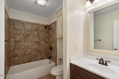 110 Parkway Dr, Jackson, MS 39211 photo 24