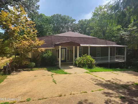 142 Mosley Dr, Pope, MS 38658