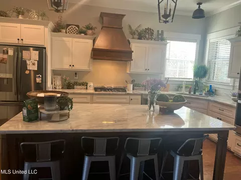 Kitchen - 2154 Laughter Rd N, Nesbit, MS 38651 photo 3 of 3