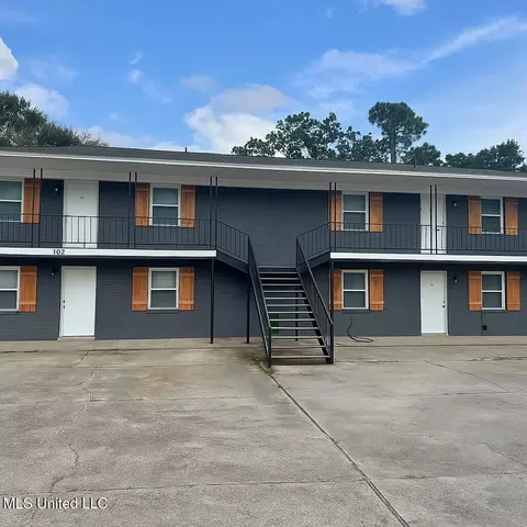 104 Park Row Ave #1-4, Long Beach, MS 39560