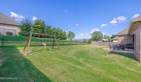 Exterior - 119 Claiborne St, Madison, MS 39110 photo 4 of 8