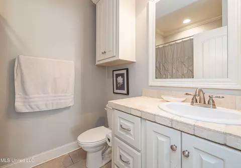 Bath - 119 Claiborne St, Madison, MS 39110 photo 1 of 7