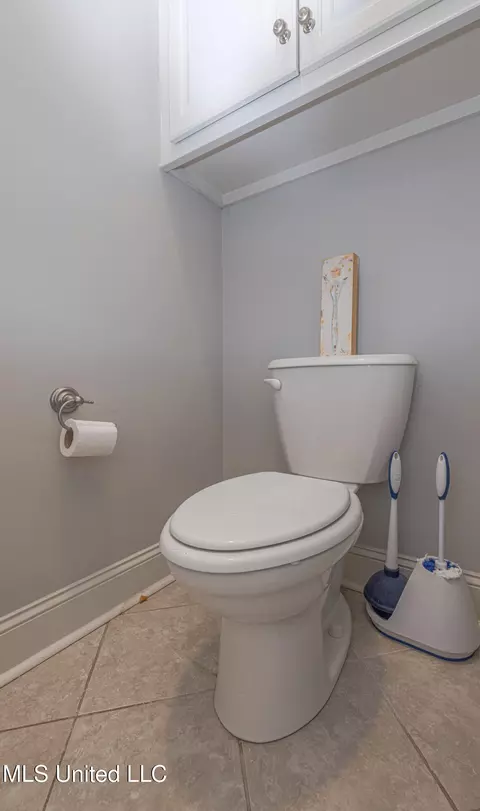 Bath - 119 Claiborne St, Madison, MS 39110 photo 5 of 7