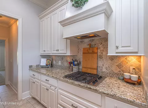Kitchen - 119 Claiborne St, Madison, MS 39110 photo 3 of 4