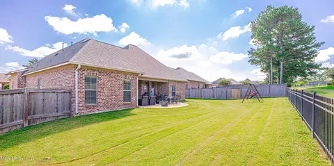 Exterior - 119 Claiborne St, Madison, MS 39110 photo 7 of 8
