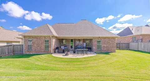 Exterior - 119 Claiborne St, Madison, MS 39110 photo 6 of 8