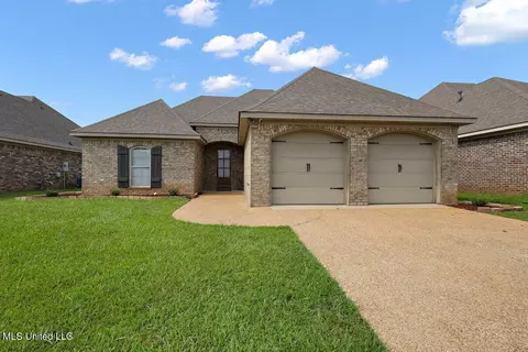 504 Westpark Ct, Brandon, MS 39042