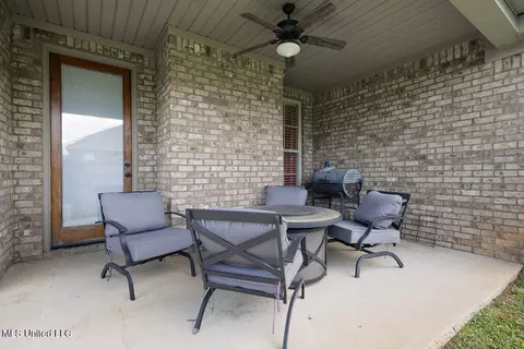 Exterior - 504 Westpark Ct, Brandon, MS 39042 photo 4 of 7