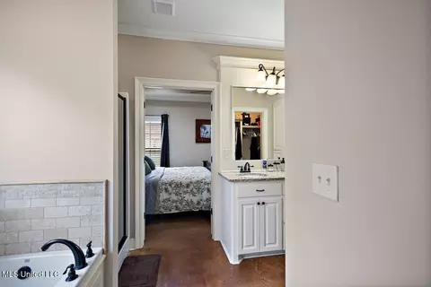 Entry Way - 504 Westpark Ct, Brandon, MS 39042 photo 3 of 3