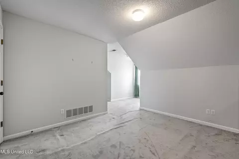 Bedroom - 1579 Mason Dr, Hernando, MS 38632 photo 10 of 10