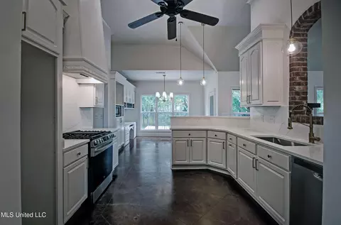 318 Turtle Holw, Brandon, MS 39047 photo 18