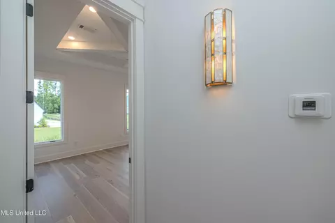 Entry Way - 464 Whittington Cir, Madison, MS 39110 photo 3 of 8