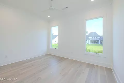 Bedroom - 464 Whittington Cir, Madison, MS 39110 photo 7 of 10