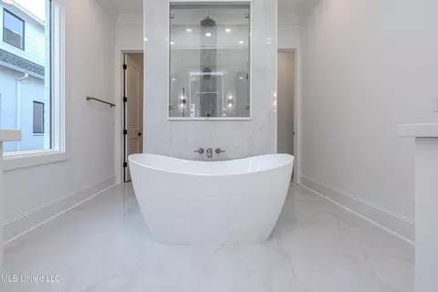 Bath - 464 Whittington Cir, Madison, MS 39110 photo 5 of 13