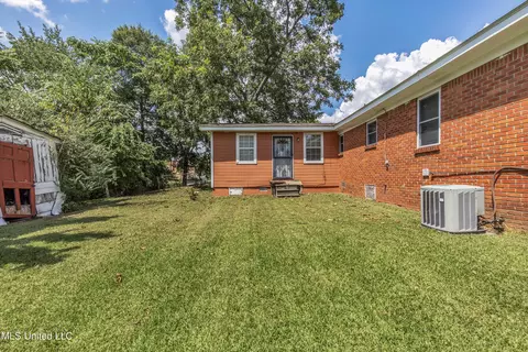 Exterior - 2757 Panola St, Hernando, MS 38632 photo 2 of 2
