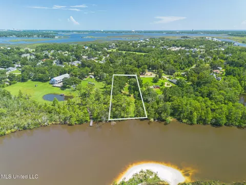 Shorecrest Road, Biloxi, MS 39532
