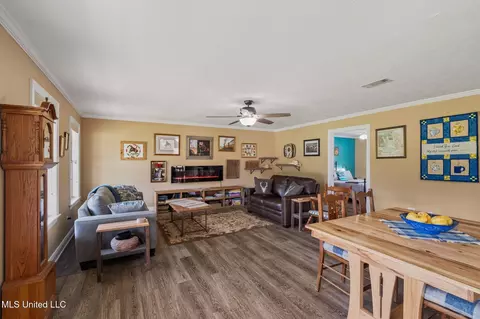 1030 Diane Cir, Summit, MS 39666 photo 10