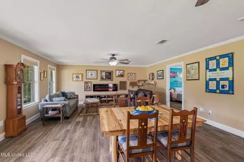 1030 Diane Cir, Summit, MS 39666 photo 11