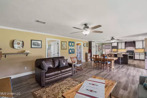 1030 Diane Cir, Summit, MS 39666 photo 8