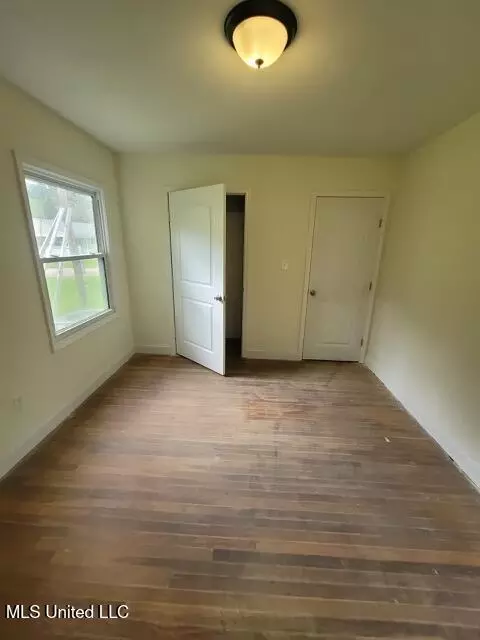 Bedroom - 5413 Crepe Myrtle Dr, Jackson, MS 39206 photo 3 of 3