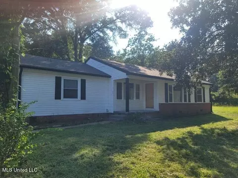 5413 Crepe Myrtle Dr, Jackson, MS 39206