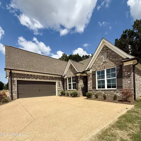Exterior - 654 Tallahatchie St, Nesbit, MS 38651 photo 4 of 4